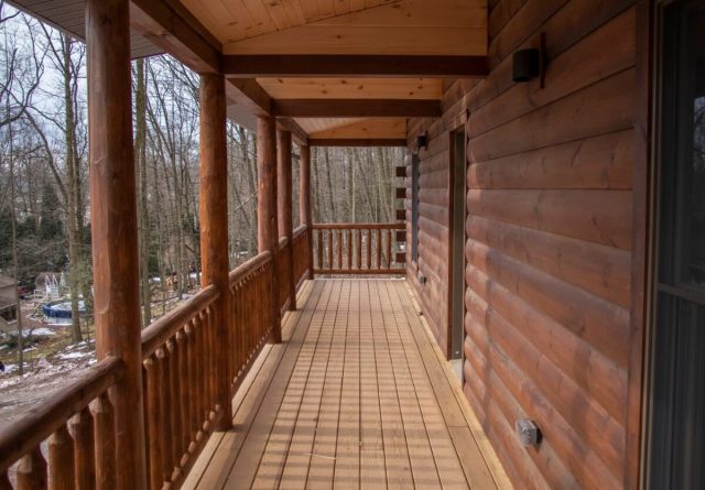 log home plans with balcony